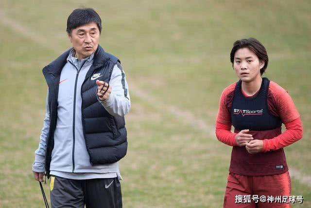 吴易昺轻取纳加尔 晋级亚运会网球男单四强